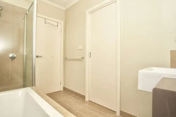 Fourth view of Homely townhouse listing, 6/6 Deakin Street, Maidstone VIC 3012