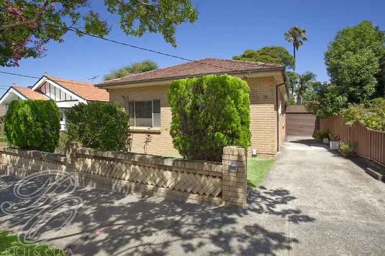 15 Service Avenue, Ashfield NSW 2131