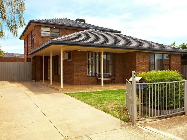 17 Emery Court, Altona VIC 3018
