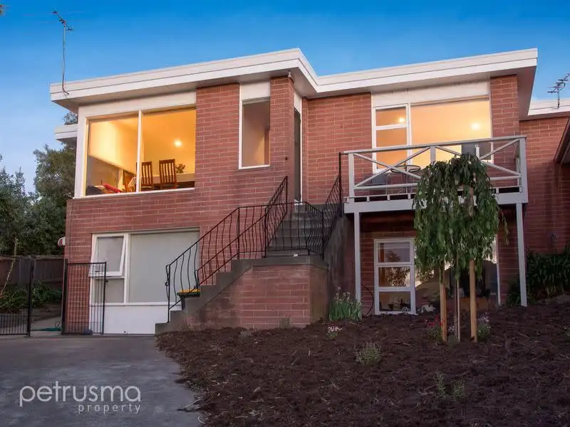 Main view of Homely unit listing, 2/11A Victoria Esplanade, Bellerive TAS 7018