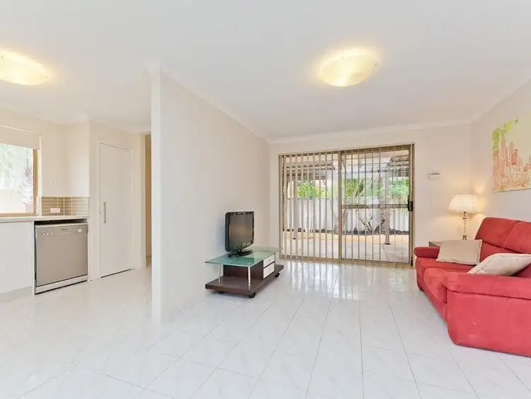 Seventh view of Homely house listing, 8 Greta Place, Thornlie WA 6108