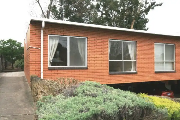 Main view of Homely unit listing, 3/24 North Valley Road, Highton VIC 3216