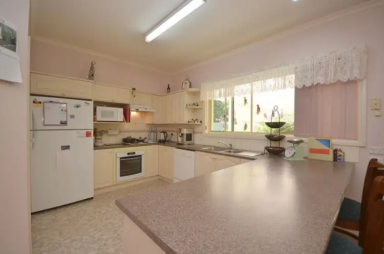 Sixth view of Homely house listing, 16 De Castella Drive, Horsham VIC 3400