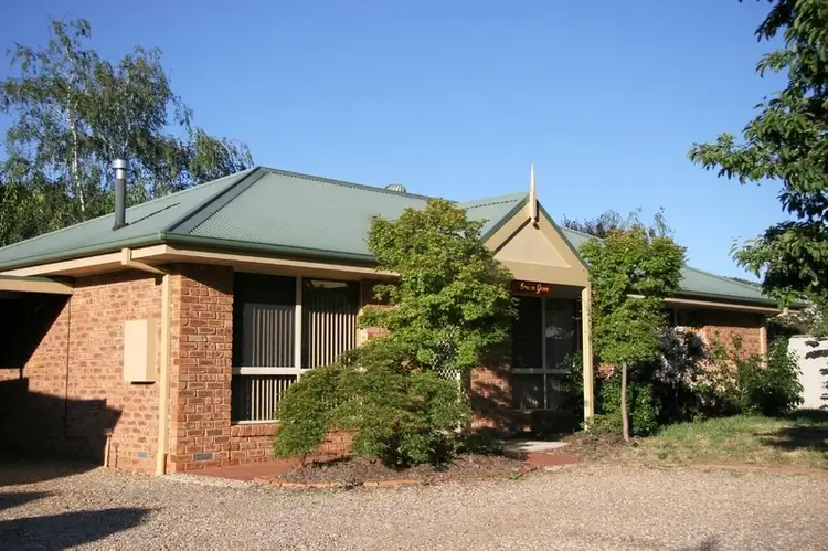 4/57 Delany Avenue, Bright VIC 3741