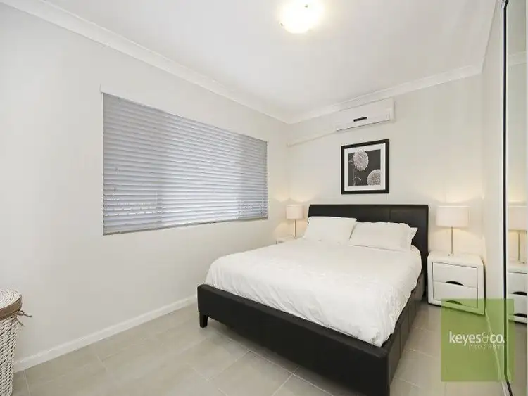 Sixth view of Homely unit listing, 6 Humphrey Street, West End QLD 4810