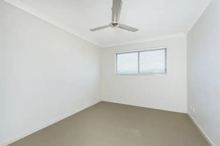 Seventh view of Homely semi-detached listing, 1/25 Cranberrie Cresent, Pimpama QLD 4209
