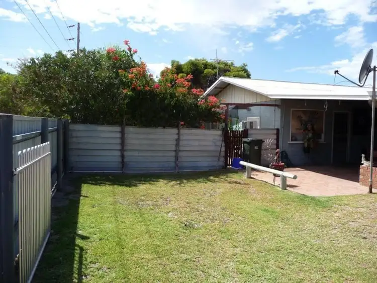 Second view of Homely house listing, 25 Nairn Street, Leeman WA 6514