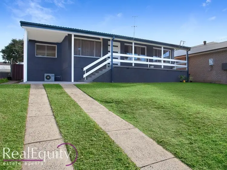 10 Bradey Avenue, Hammondville NSW 2170