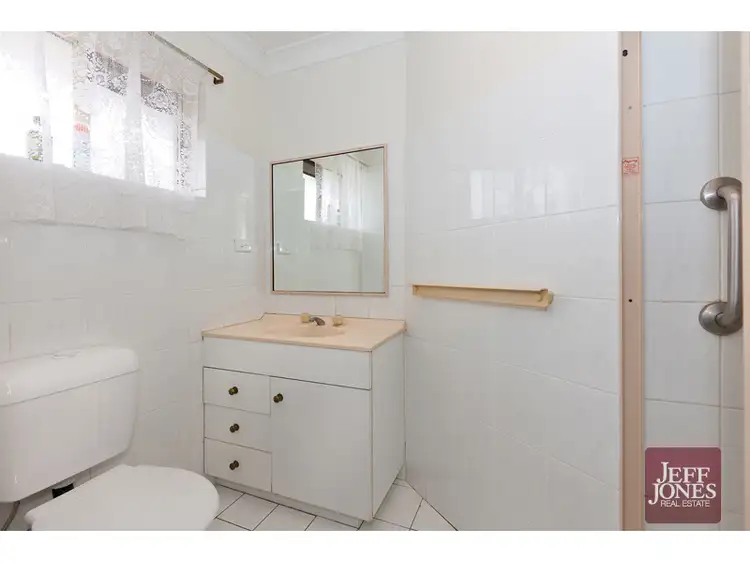Sixth view of Homely unit listing, 4/18 Vine Street, Greenslopes QLD 4120