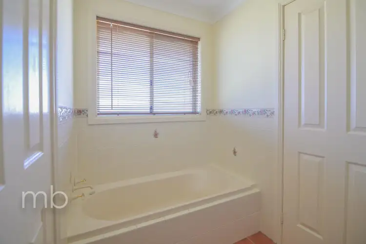 Seventh view of Homely house listing, 2 Sheldon Crescent, Orange NSW 2800