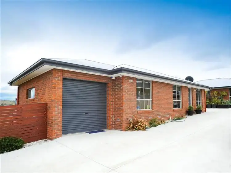 1/14 Cavenor Drive, Oakdowns TAS 7019