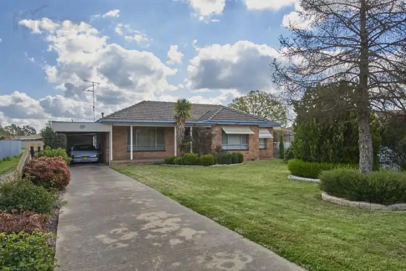 Main view of Homely house listing, 17 Campbell Place, Wagga Wagga NSW 2650