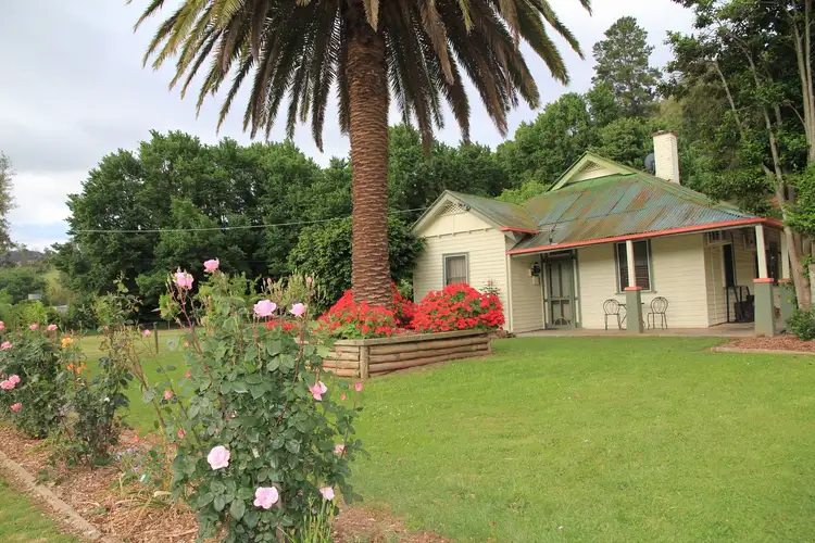 5565 Great Alpine Road, Eurobin VIC 3739