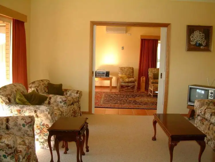 Sixth view of Homely house listing, 4 Lachlan Crt, Bright VIC 3741