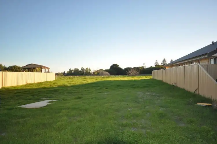 3 Sandilands Boulevard, Geographe WA 6280