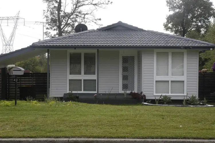 42 Parkes Crescent, Blackett NSW 2770