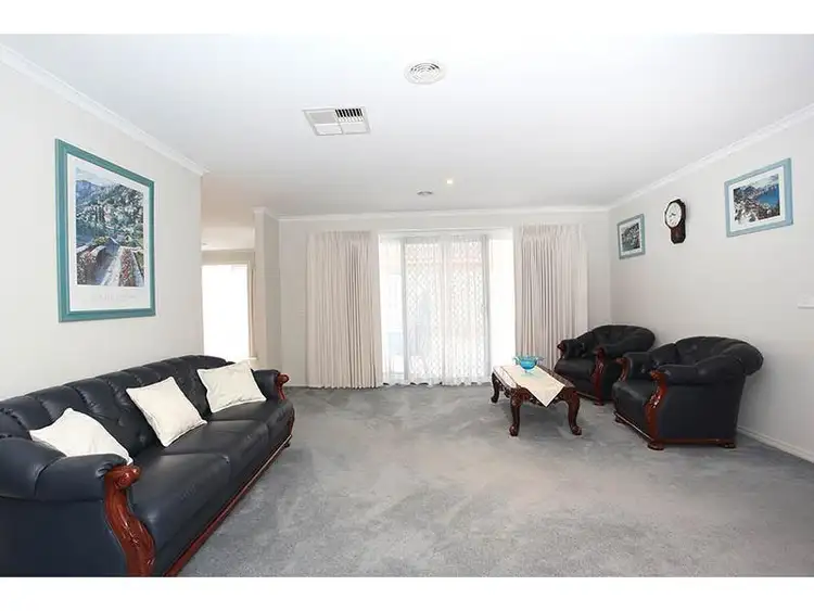 Seventh view of Homely house listing, 31 Chardonnay Drive, Skye VIC 3977