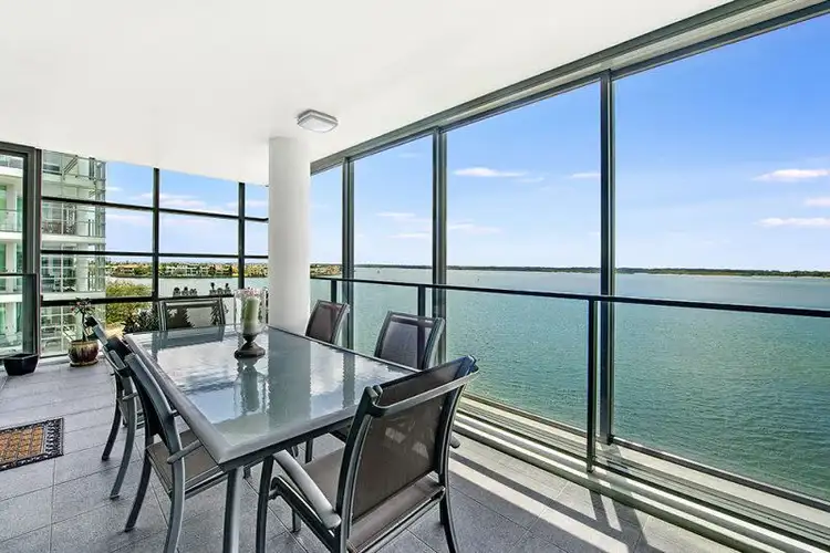 27501/2 Ephraim Island Parade, Paradise Point QLD 4216