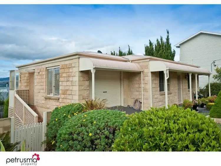 Fourth view of Homely villa listing, 32 Malunna Rd, Lindisfarne TAS 7015