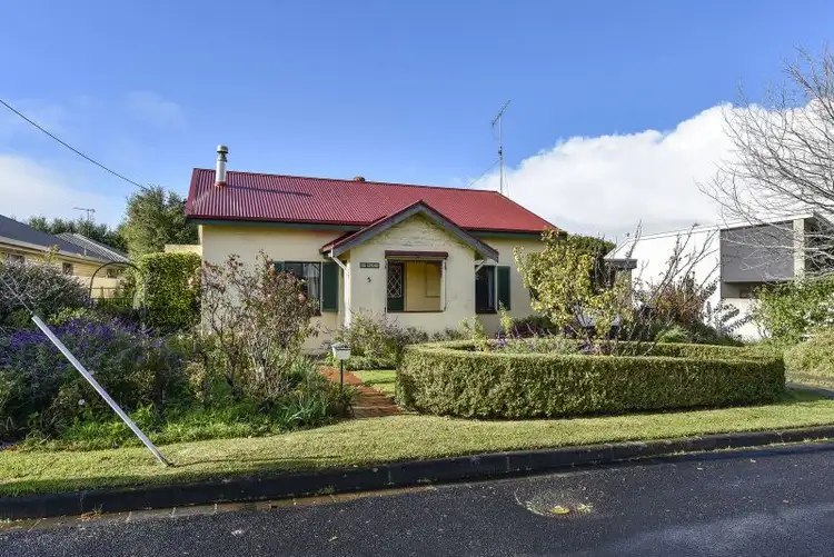 Main view of Homely house listing, 5 Frewville Place, Mount Gambier SA 5290