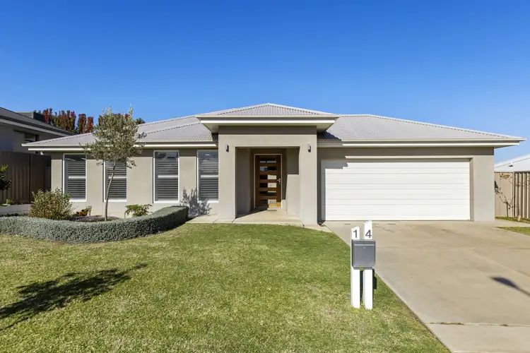 14 Charlton Street, Boorooma NSW 2650