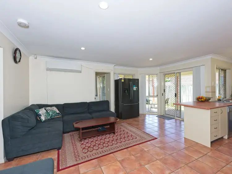 Fourth view of Homely house listing, 8 Eastridge Place, Kuraby QLD 4112