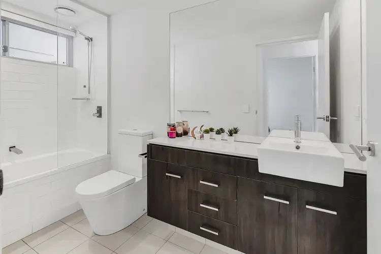 Sixth view of Homely unit listing, 2203/25-31 East Quay Drive, Biggera Waters QLD 4216