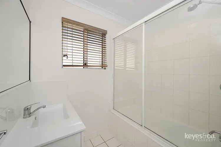 Fourth view of Homely unit listing, 2/5 Soule Street, Hermit Park QLD 4812