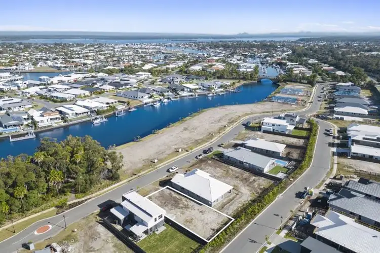167 Cosmos Avenue, Banksia Beach QLD 4507