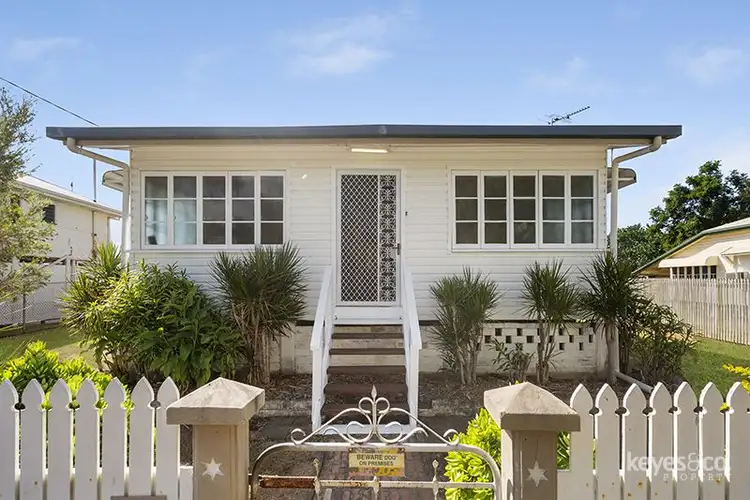 4 Fifth Avenue, South Townsville QLD 4810