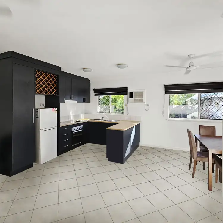 Sixth view of Homely apartment listing, 2/5 Lily Street, Cairns North QLD 4870