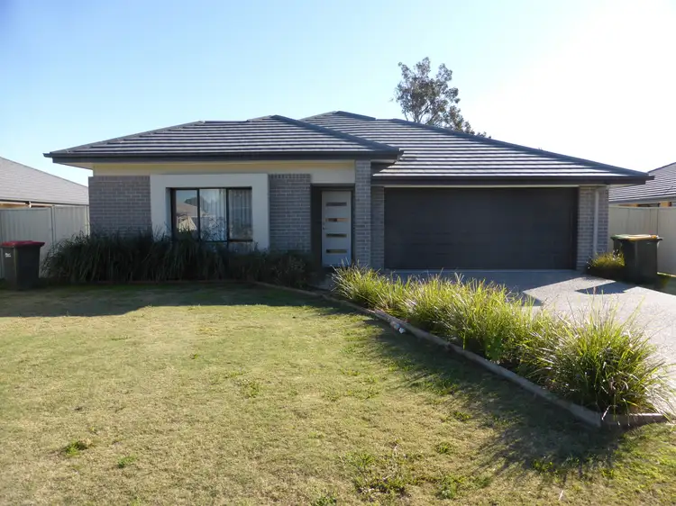 19 White Circuit, Gloucester NSW 2422