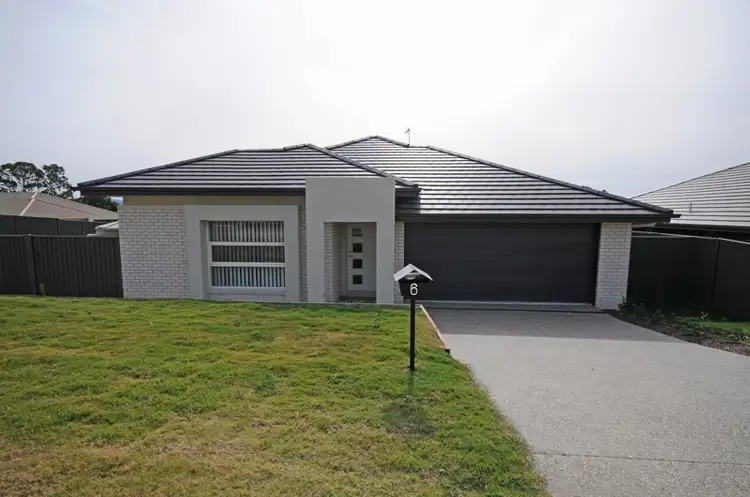 6 White Circuit, Gloucester NSW 2422