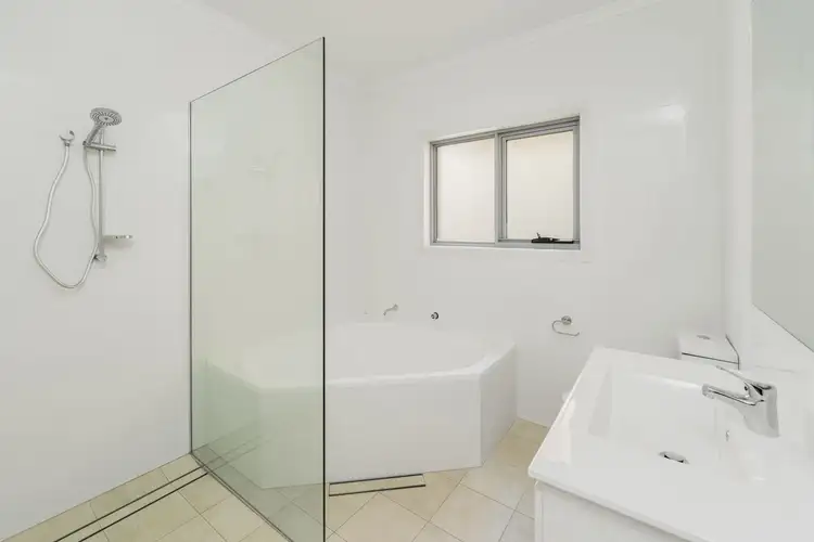 Sixth view of Homely villa listing, 9/99 Bathurst Road, Orange NSW 2800