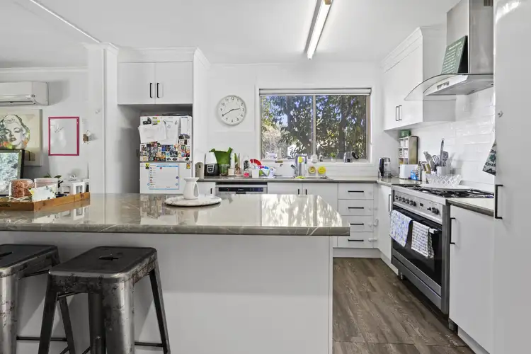 351 Evans Street, Deniliquin NSW 2710