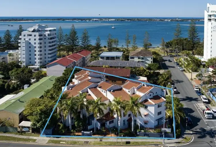 13/7 Robert Street, Labrador QLD 4215