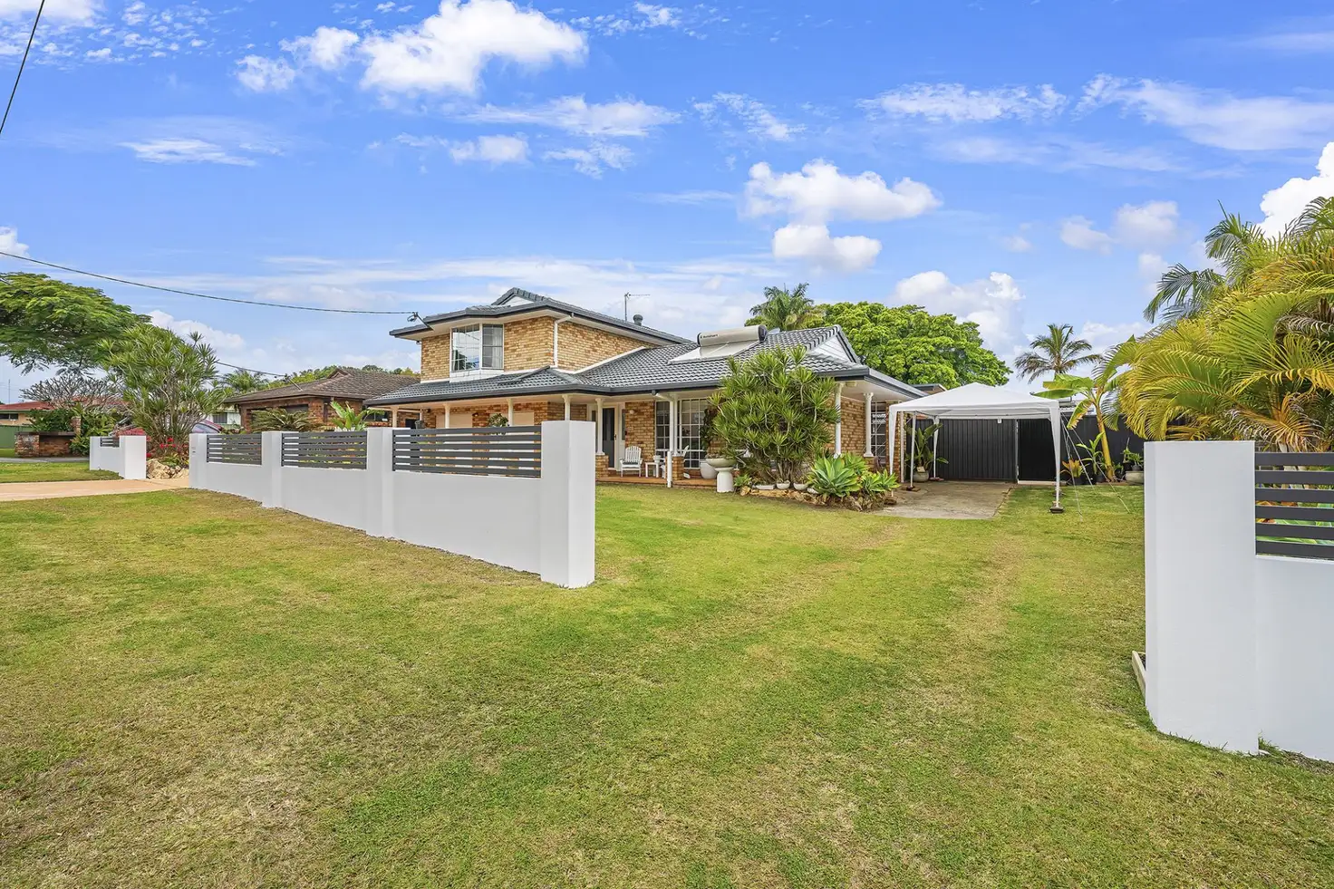 Main view of Homely house listing, 10 Bimbadeen Avenue, Banora Point NSW 2486