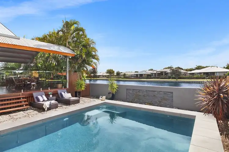 70 Biggs Avenue, Beachmere QLD 4510