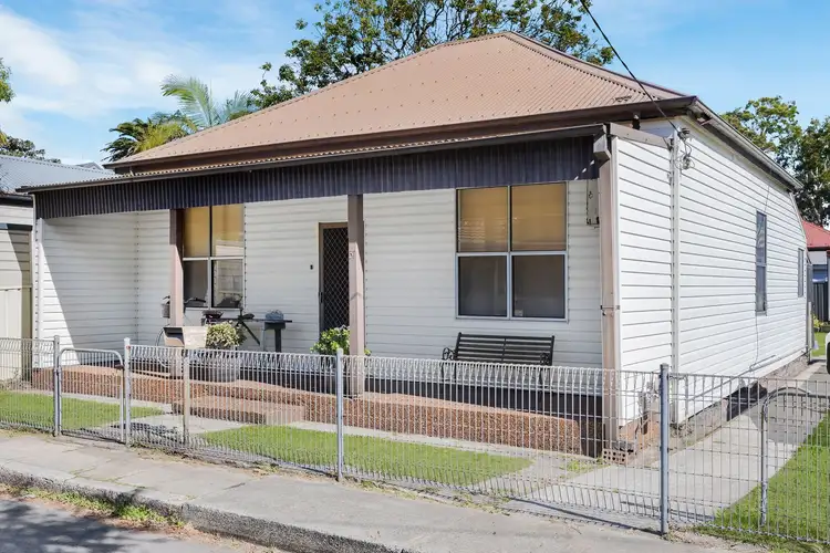 37 Mathieson Street, Carrington NSW 2294