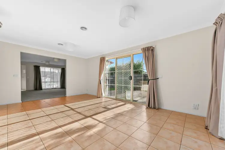 Fifth view of Homely townhouse listing, 4/10-12 Canterbury Close, Rowville VIC 3178