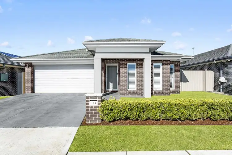 52 Springs Road, Spring Farm NSW 2570