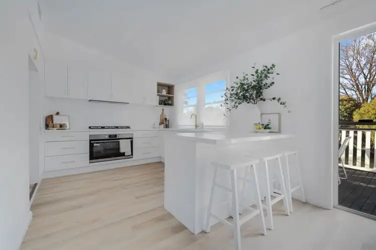 Second view of Homely house listing, 9 Park St, Bathurst NSW 2795