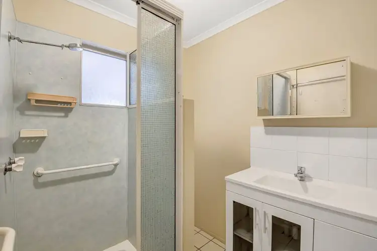 Fifth view of Homely house listing, 2 Alexander Court, Rasmussen QLD 4815