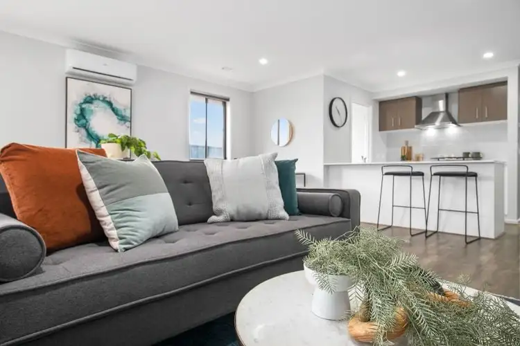Sixth view of Homely house listing, 10 Darwinia Way, Cobblebank VIC 3338