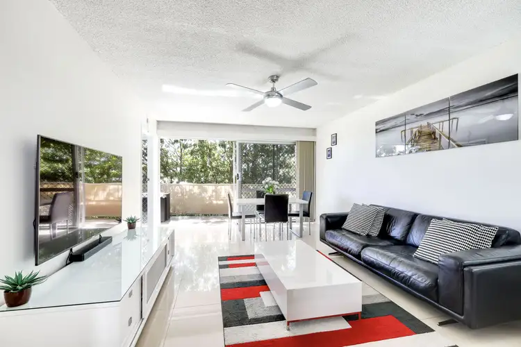 10/224 Marine Parade, Labrador QLD 4215