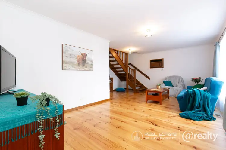 Second view of Homely house listing, 5 Bellbird Court, Springvale South VIC 3172