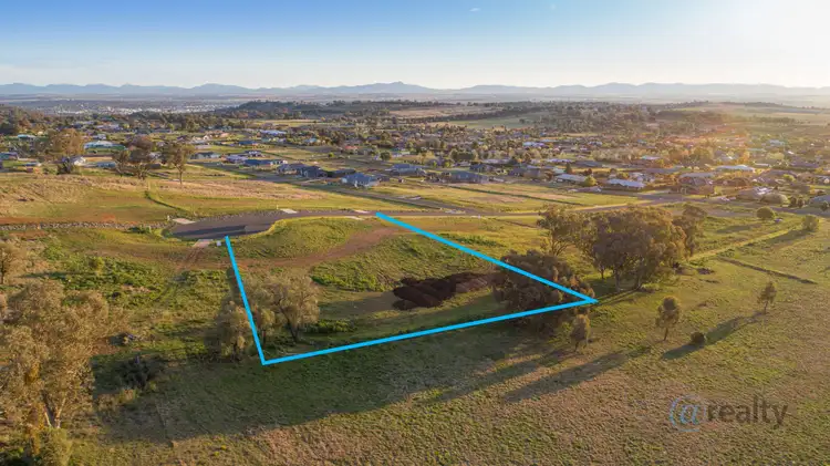 9 Spurwing Close, North Tamworth NSW 2340