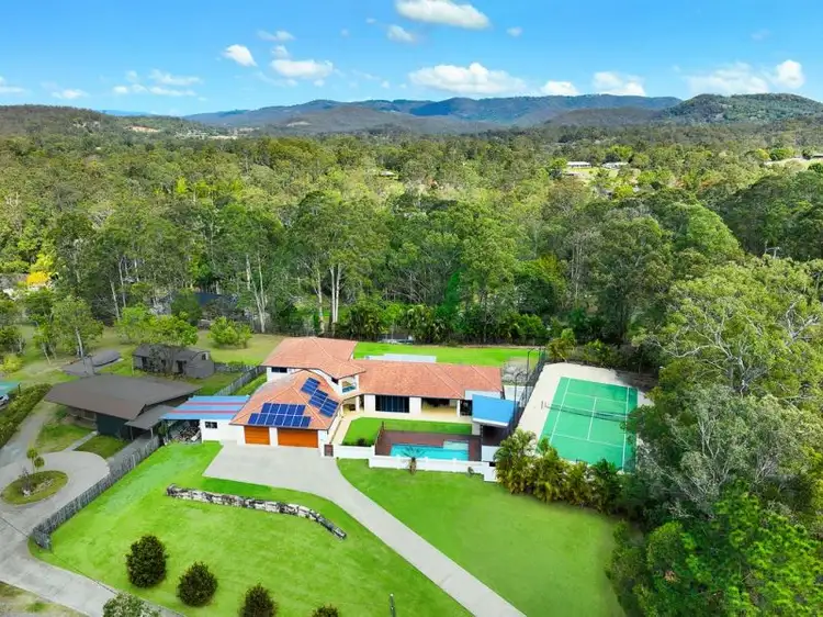 52 Country Crescent, Nerang QLD 4211