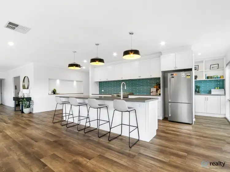 227 Coalville Road, Moe South VIC 3825