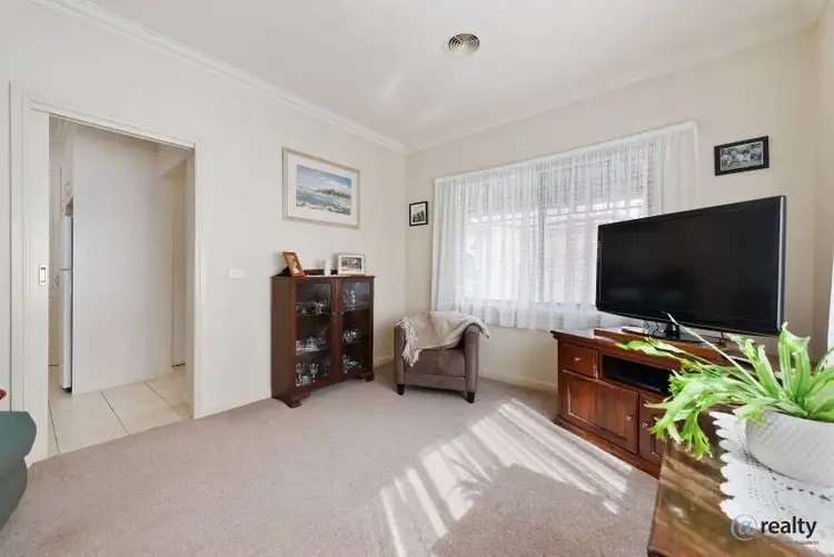 Fifth view of Homely house listing, 4/4 Fuhrmann Court, Drouin VIC 3818